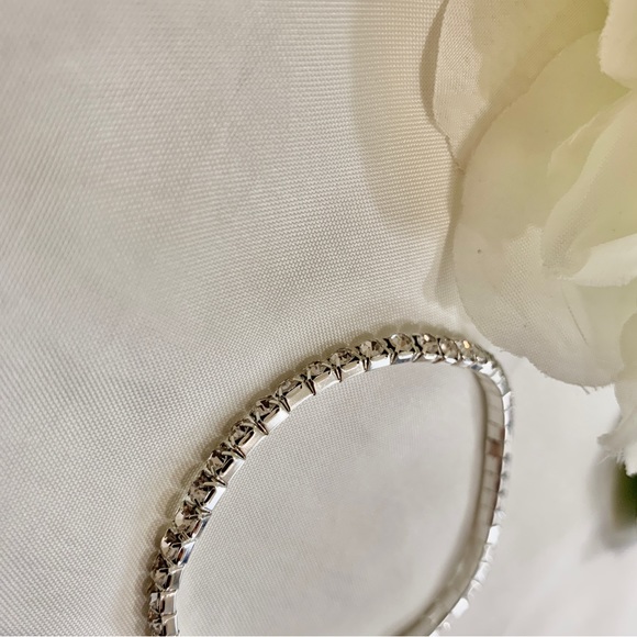 Brand new shiny elastic band bracelet or anklet - Picture 7 of 12